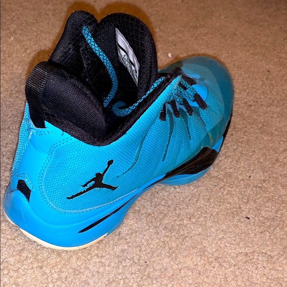 Jordan’s - Picture 2 of 6